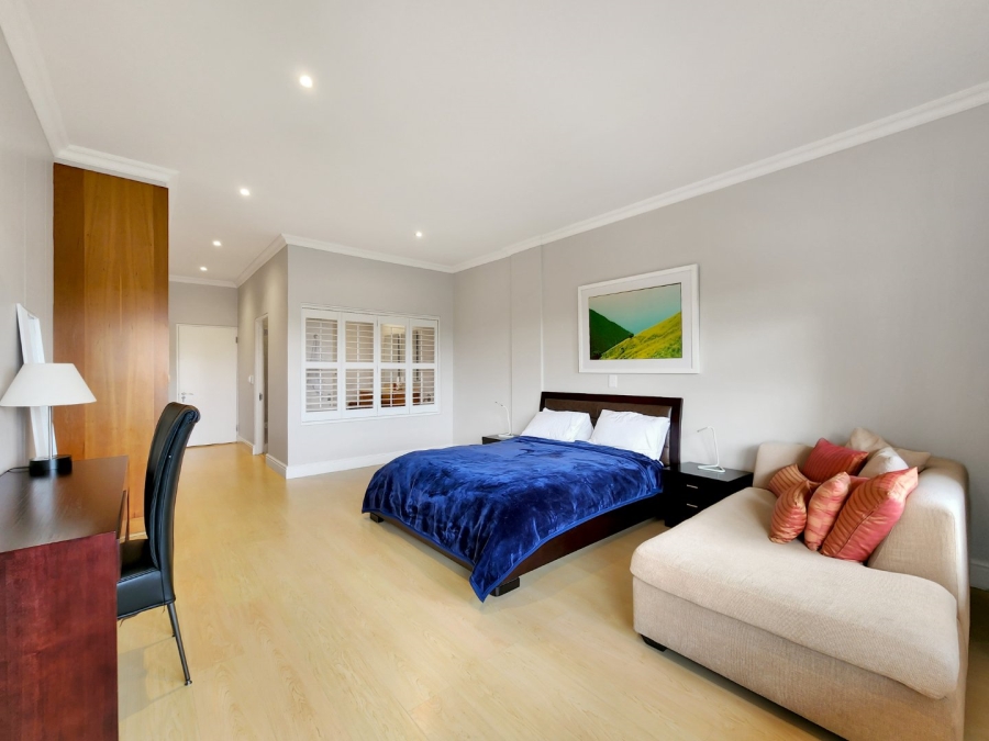 2 Bedroom Property for Sale in Mouille Point Western Cape